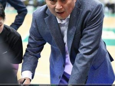 이상범 감독 WKBL에서 첫 승리 기록